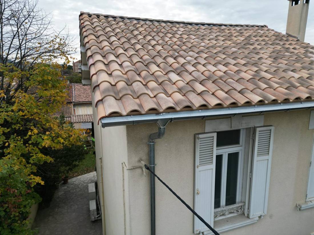 Couverture de toiture en tuiles à Marseille